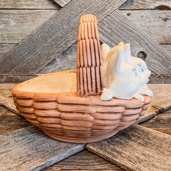 1970's Vintage Atlantic Mold, Easter Bunnies in Basket w/ 15 Iridescent Eggs - Picture 8 of 12